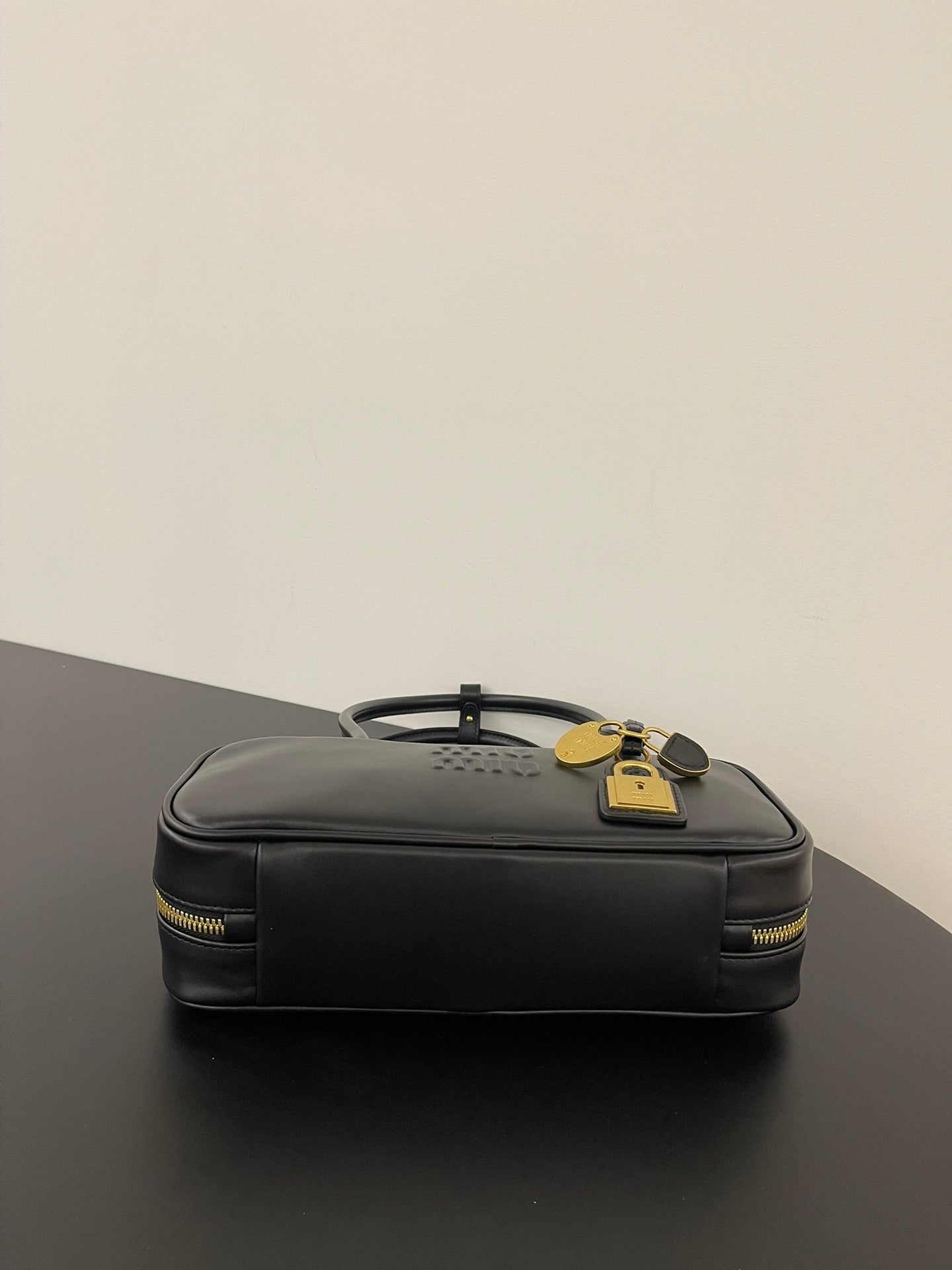 ＭＩ ＭＵ BEAU LEATHER BAG BLACK SMALL