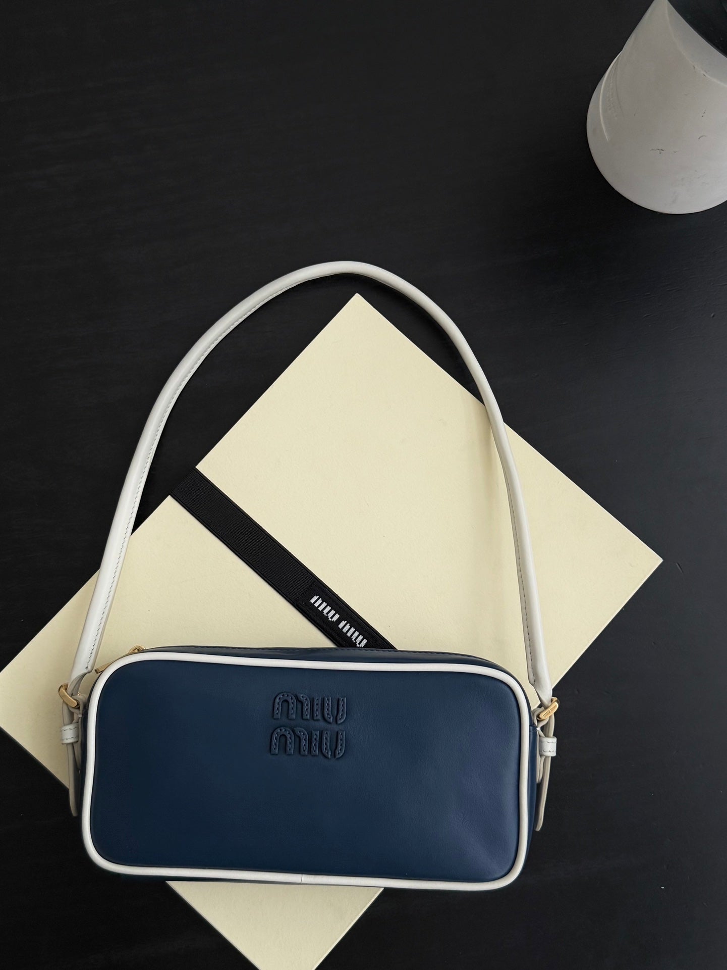 ＭＩ ＭＵ WANDER MATELASSÉ LEATHER TOTE BAG NAVY BLUE