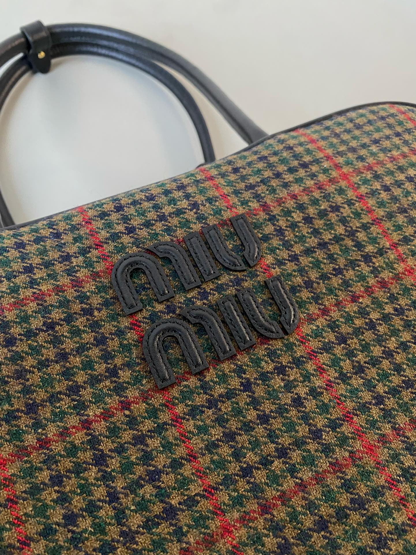 ＭＩ ＭＵ BEAU TARTAN TOP HANDLE BAG
