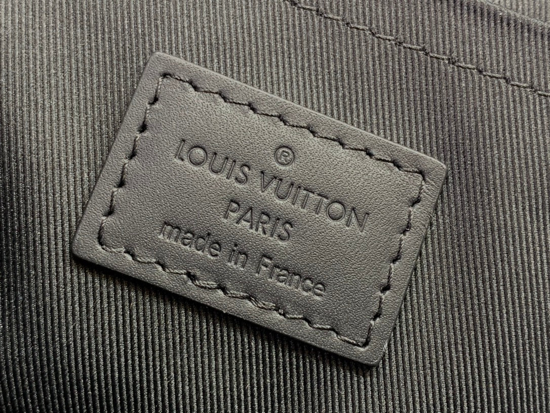 ＬＳ ＶＴＴＯＮ STEAMER PM BLACK & GREY