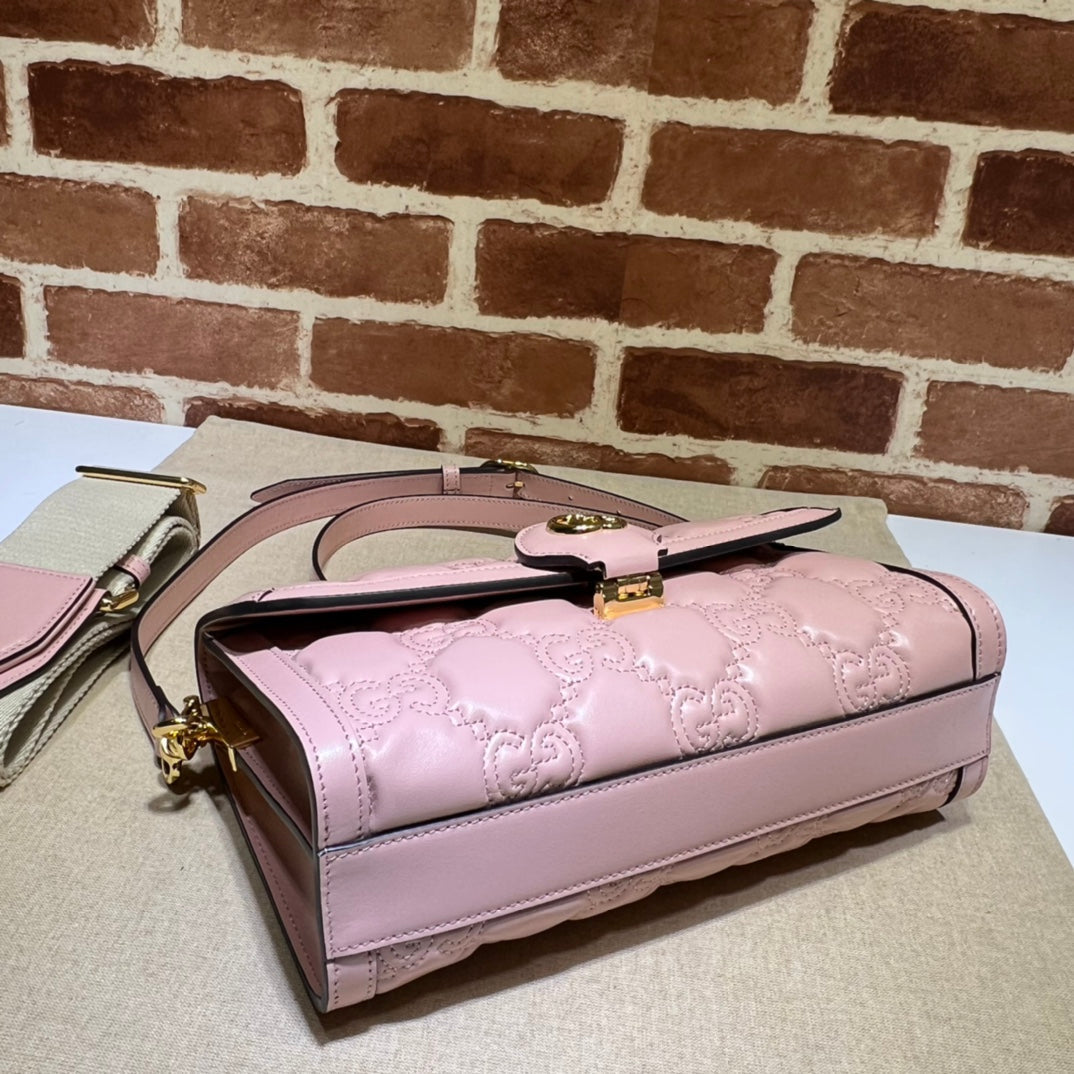 ＧＣＣＩGG MATELASSE BAG PINK