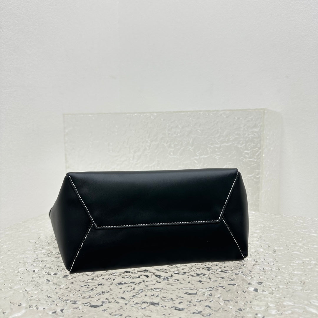 ＭＩ ＭＵ  IVY LEATHER BAG BLACK