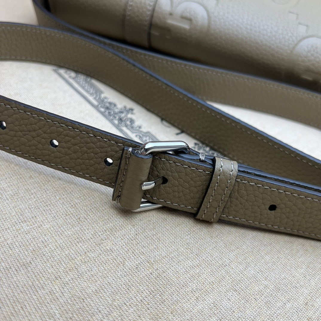 ＧＣＣＩGG JUMBO MEDIUM MESSEGER BAG BEGIE