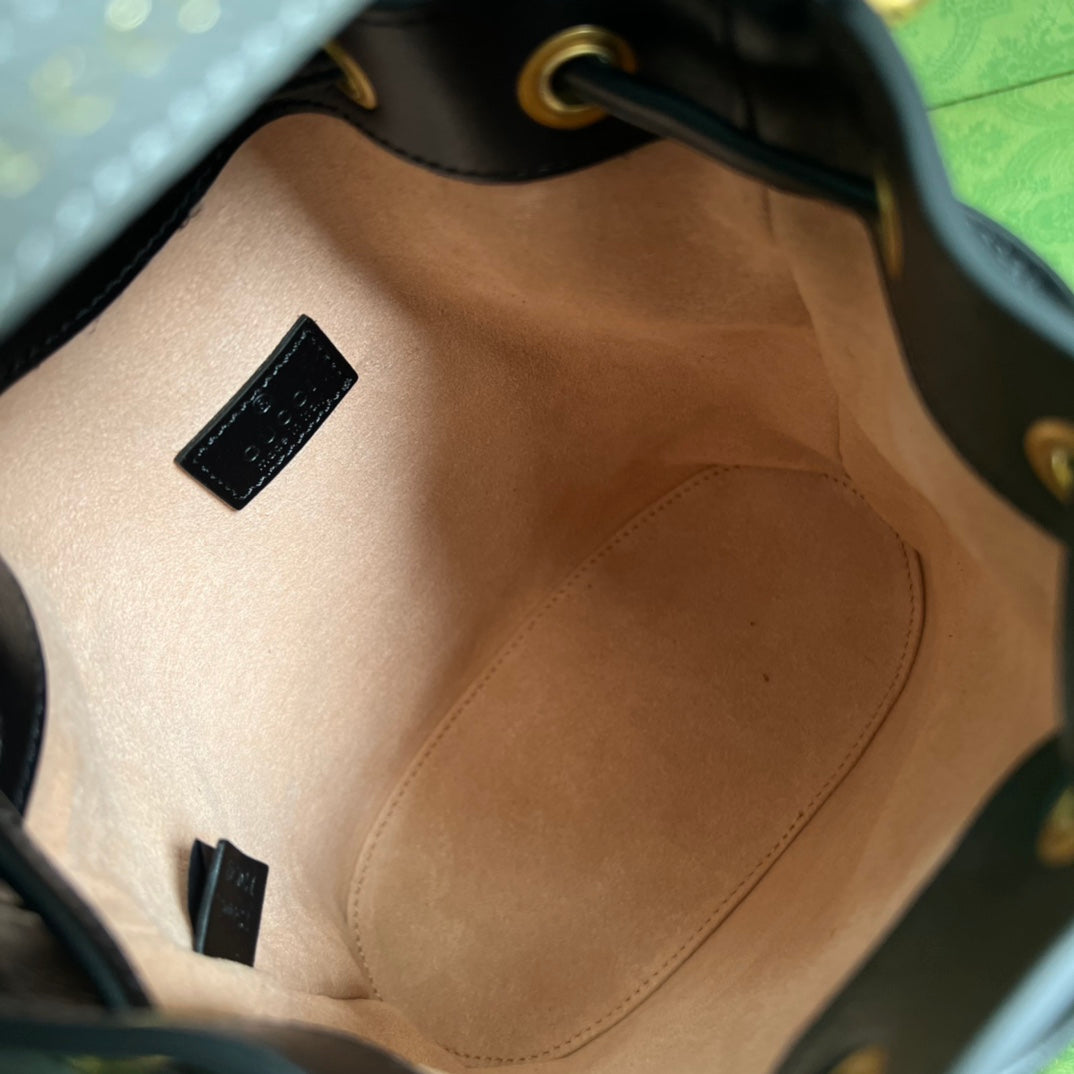 ＧＣＣＩDIANA MINI BUCKET BAG BLACK