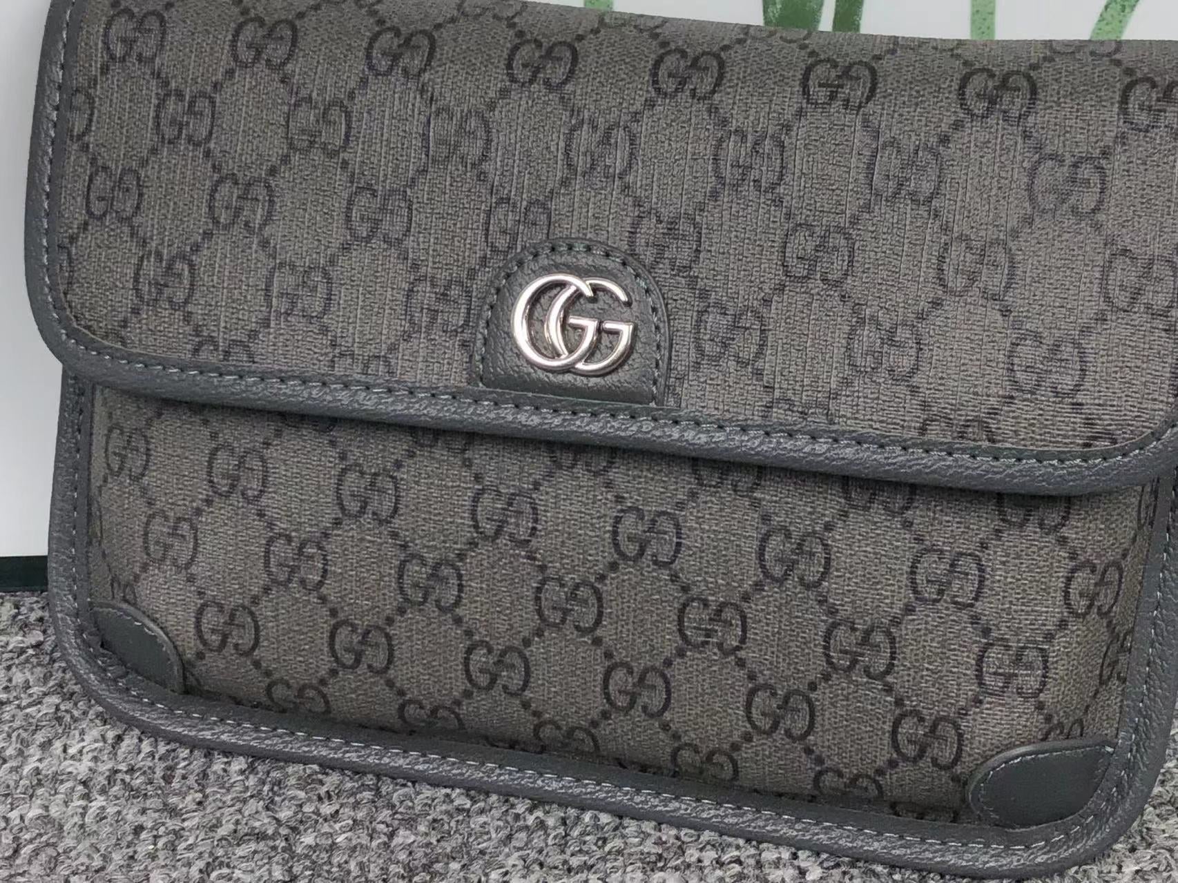 ＧＣＣＩ OPHIDIA SMALL BELT BAG