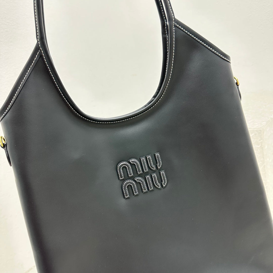 ＭＩ ＭＵ IVY LEATHER BAG BLACK