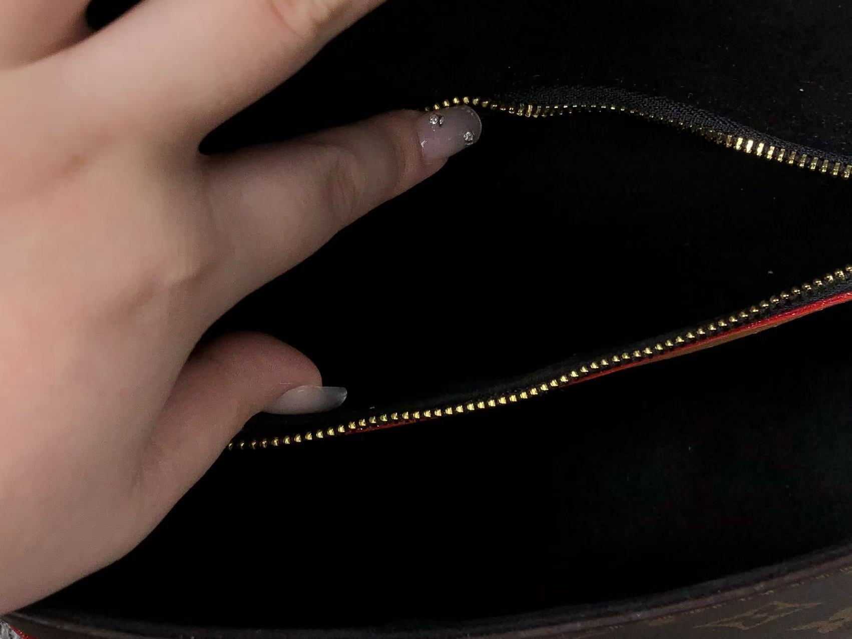 ＬＳ ＶＴＴＯＮ DIANE SATCHEL BAG BROWN