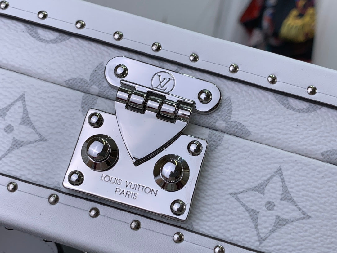 ＬＳ ＶＴＴＯＮ  CLUTCH BOX WHITE/BLUE/GREEN