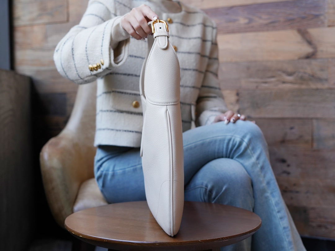 ＧＣＣＩAPHRODITE MEDIUM SHOULDER BAG WHITE