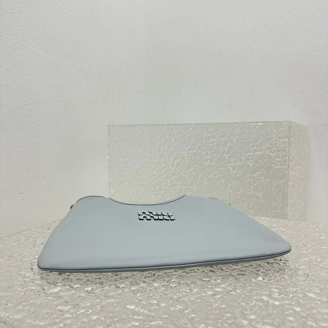 ＭＩ ＭＵ IVY LEATHER BAG CORNFLOWER