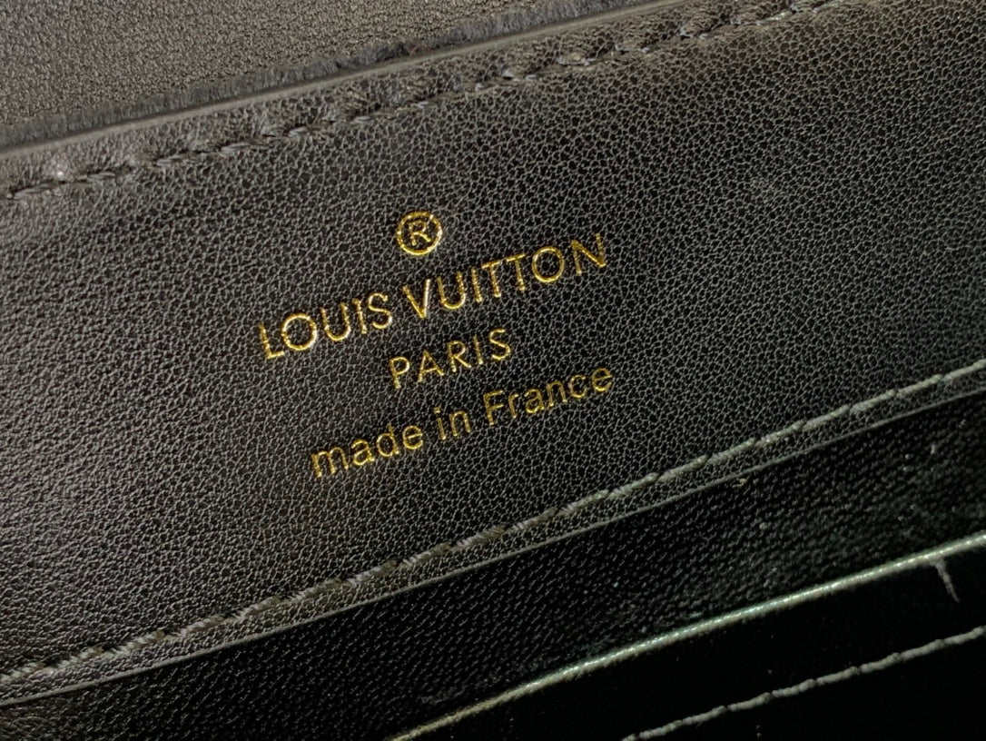 ＬＳ ＶＴＴＯＮ CAPUCINES BB