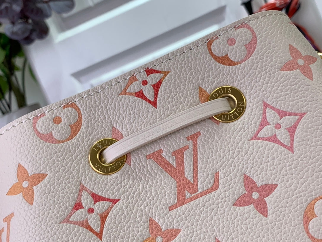 ＬＳ ＶＴＴＯＮ NÉONOÉ BB