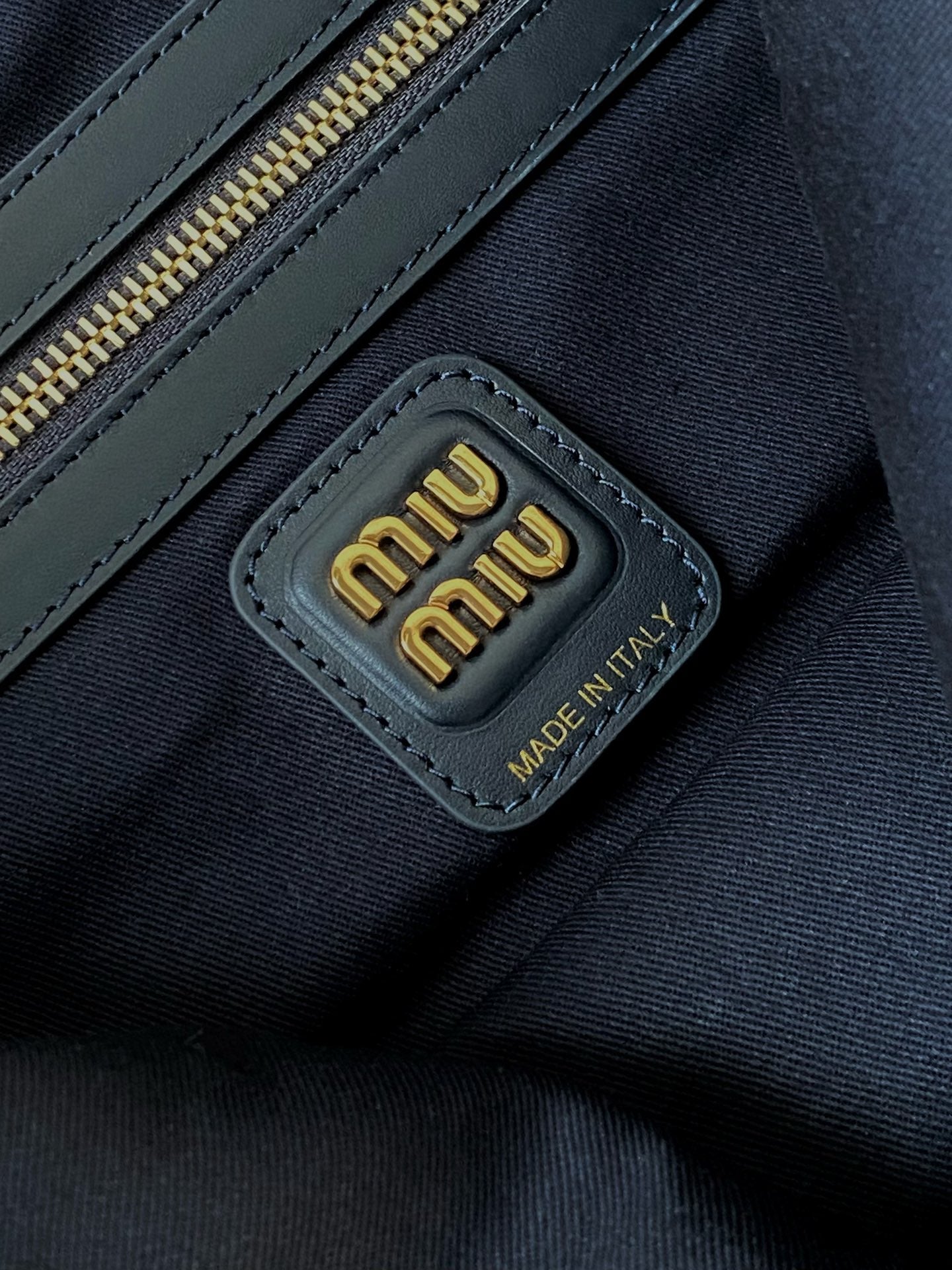 ＭＩ ＭＵ IVY CORDUROY BAG NAVY