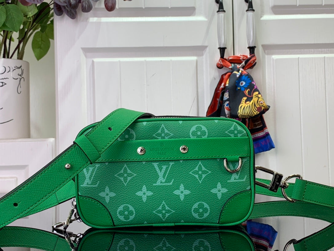 ＬＳ ＶＴＴＯＮ NANO ALPHA GREEN