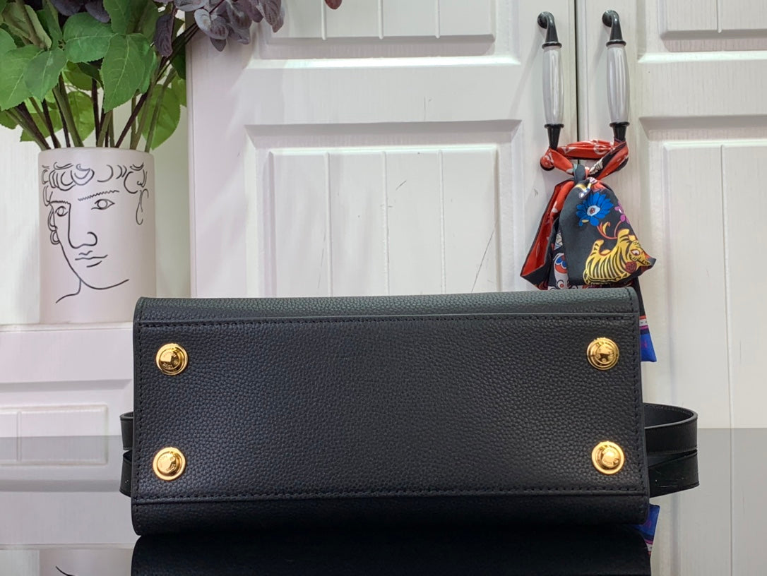 ＬＳ ＶＴＴＯＮ ON MY SIDE PM BLACK