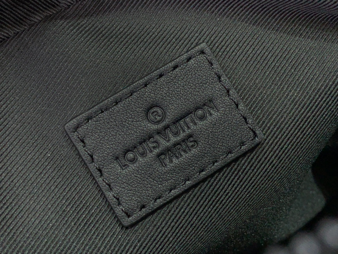 ＬＳ ＶＴＴＯＮ NANO ALPHA BLACK