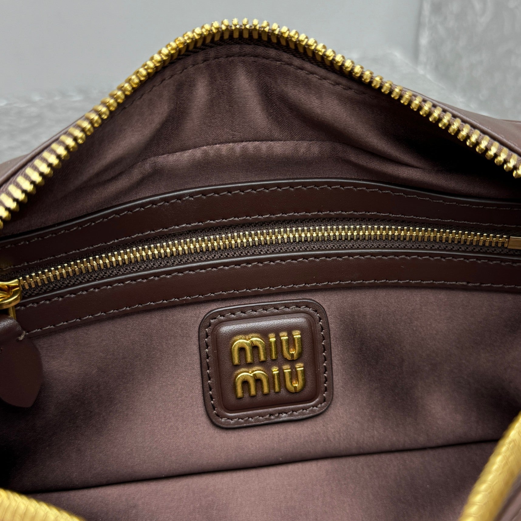 ＭＩ ＭＵ ARCADIE LEATHER BAG BRIARWOOD
