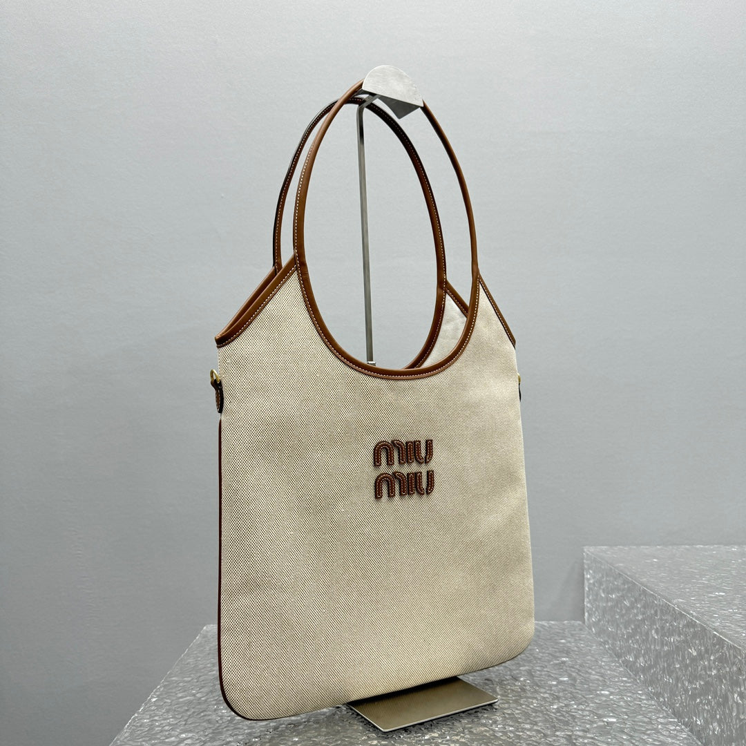 ＭＩ ＭＵ IVY CANVAS AND LEATHER TOTE BAG BEIGE/BRANDY