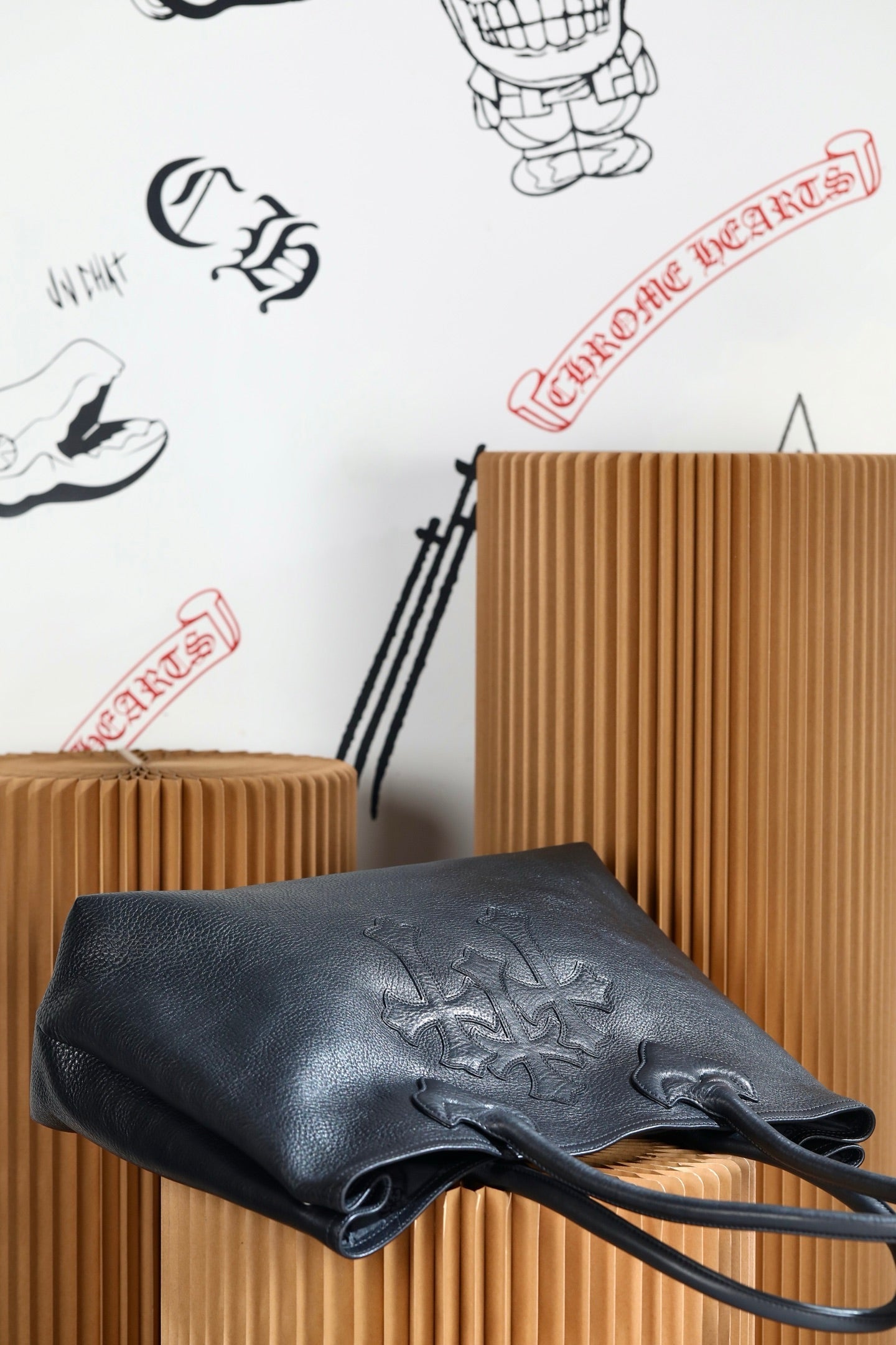 ＣＨＲＭ ＨＲＴＳ BLACK CROSS PATCH TOTE BAG BLACK