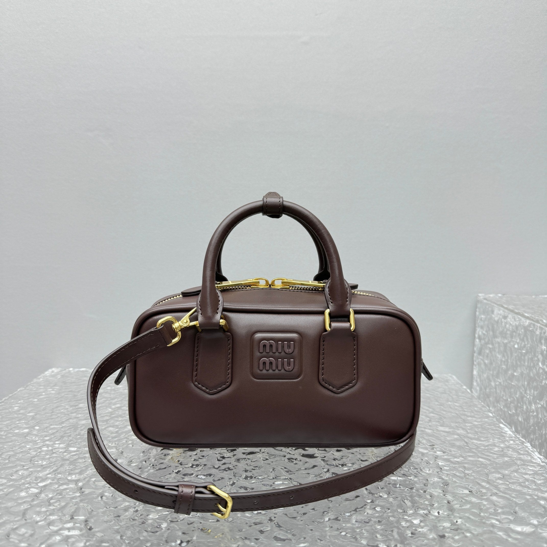ＭＩ ＭＵ ARCADIE LEATHER BAG BRIARWOOD