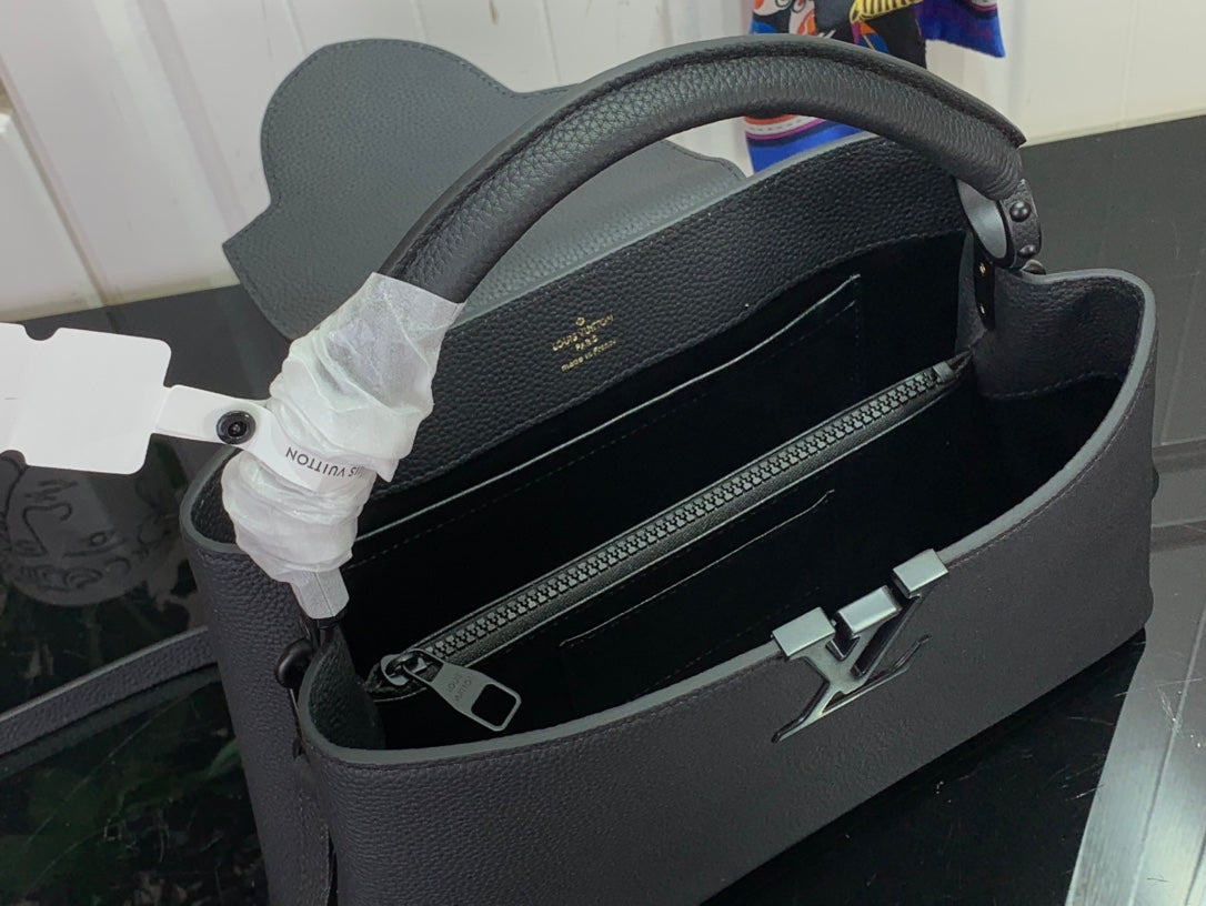 ＬＳ ＶＴＴＯＮ CAPUCINES EAST WEST PM