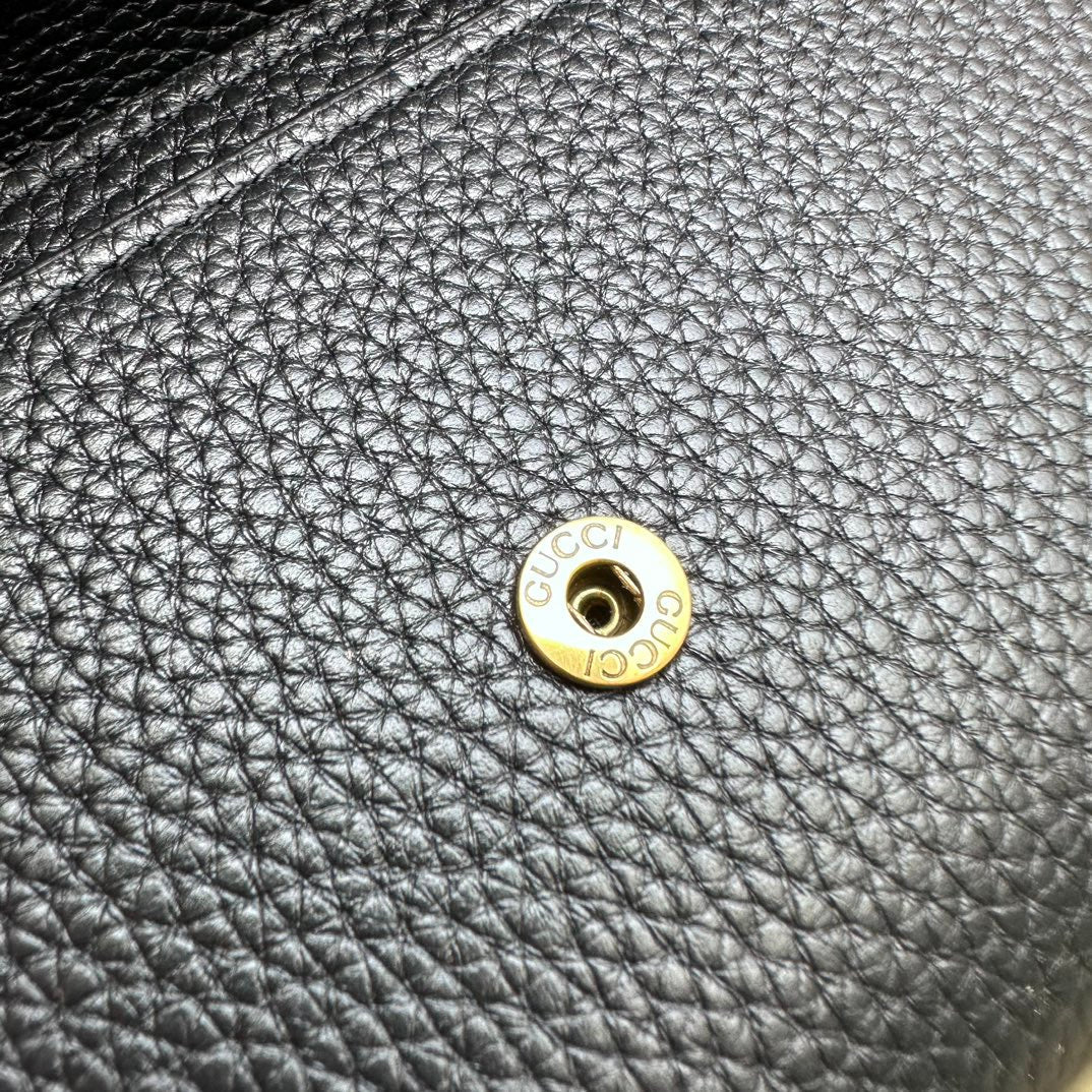 ＧＣＣＩGG INTERLOCKING LONG WALLET BLACK