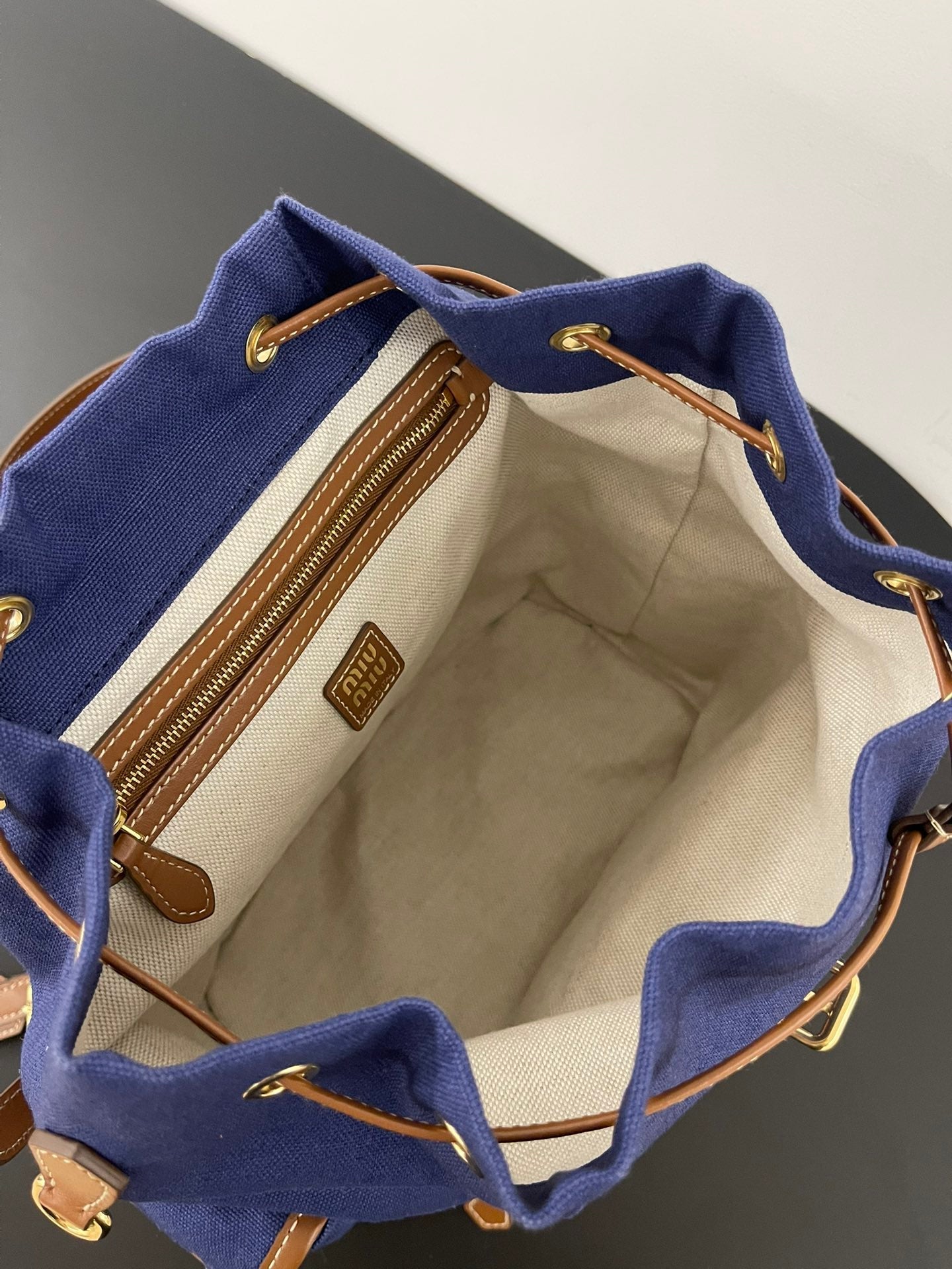 ＭＩ ＭＵ CANVAS AND LEATHER BACKPACK CORNFLOWER BLUE/BRANDY