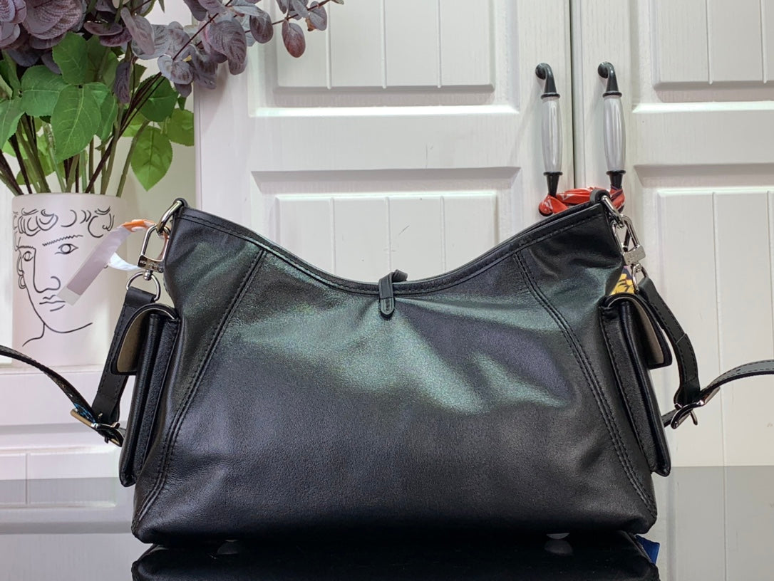 ＬＳ ＶＴＴＯＮ CARRYALL VIBE MM