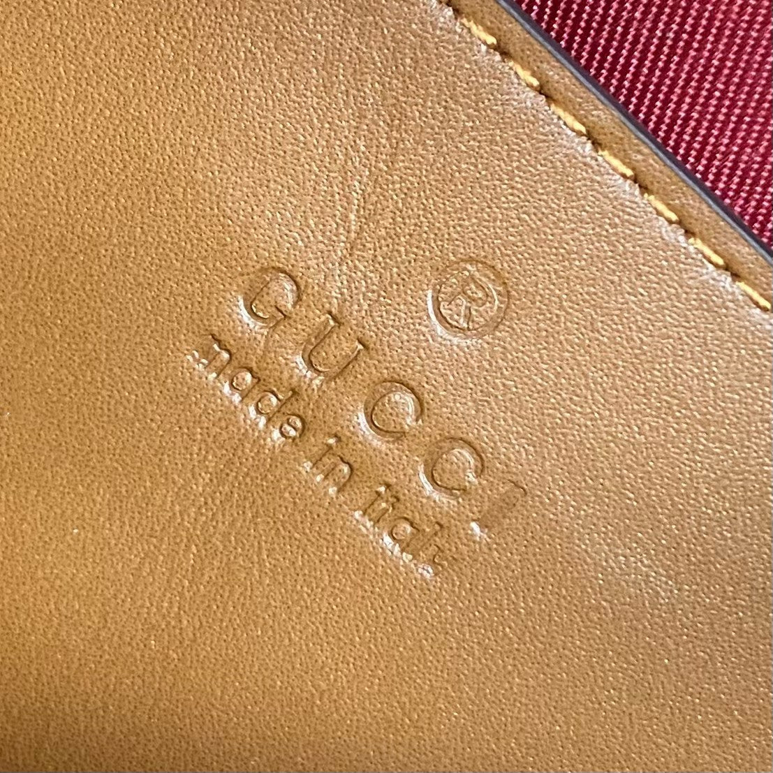 ＧＣＣＩGG EMBLEM SMALL SHOULDER BAG