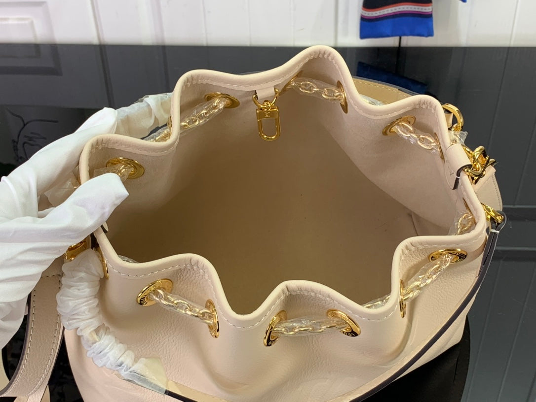 ＬＳ ＶＴＴＯＮ SUMMER BUNDLE BAG BLACK/BEIGE/UMBER