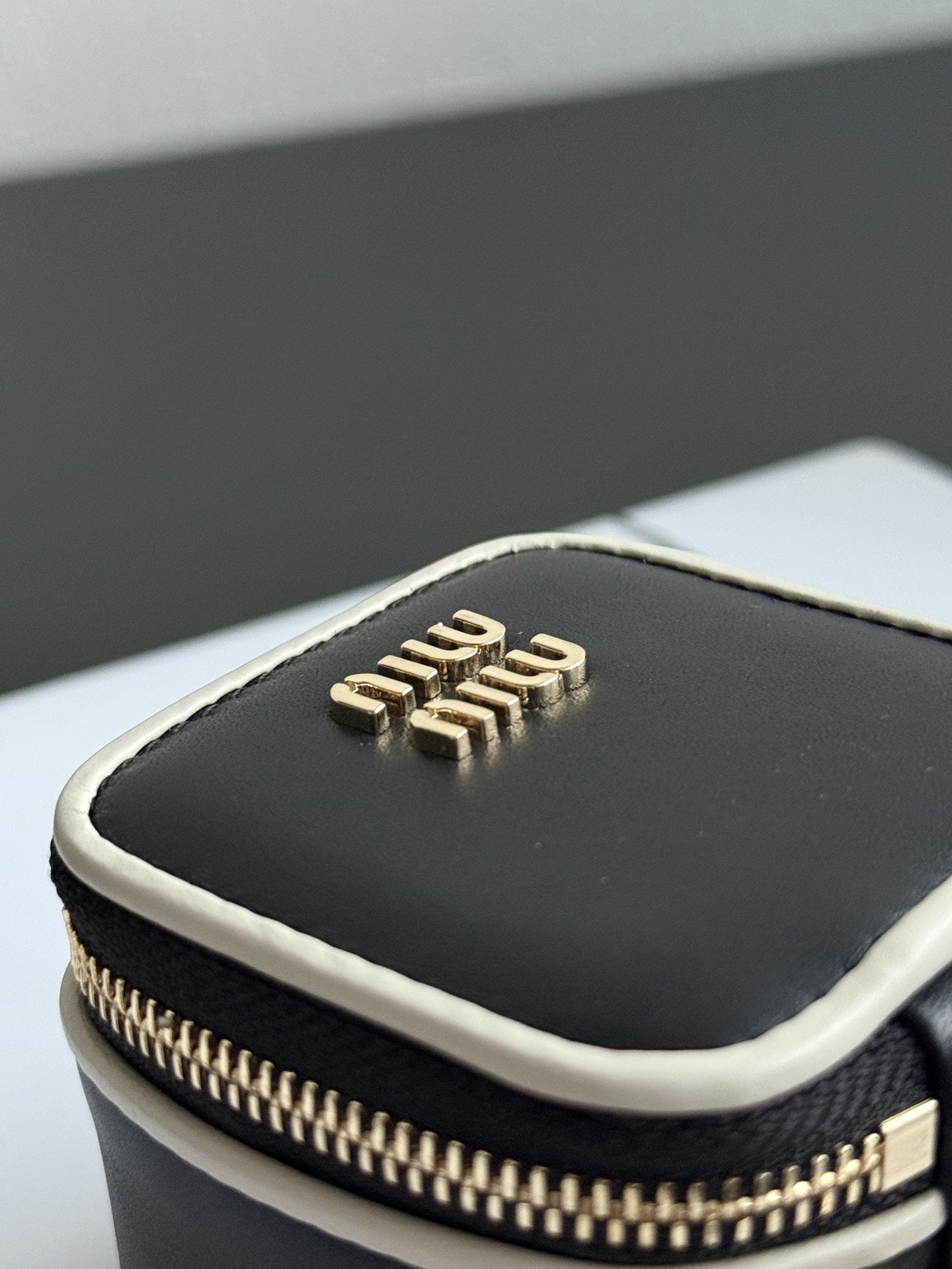 ＭＩ ＭＵ TRICK KEYRING BLACK