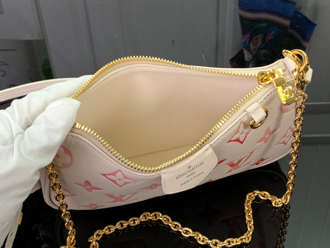 ＬＳ ＶＴＴＯＮ EASY POUCH ON STRAP