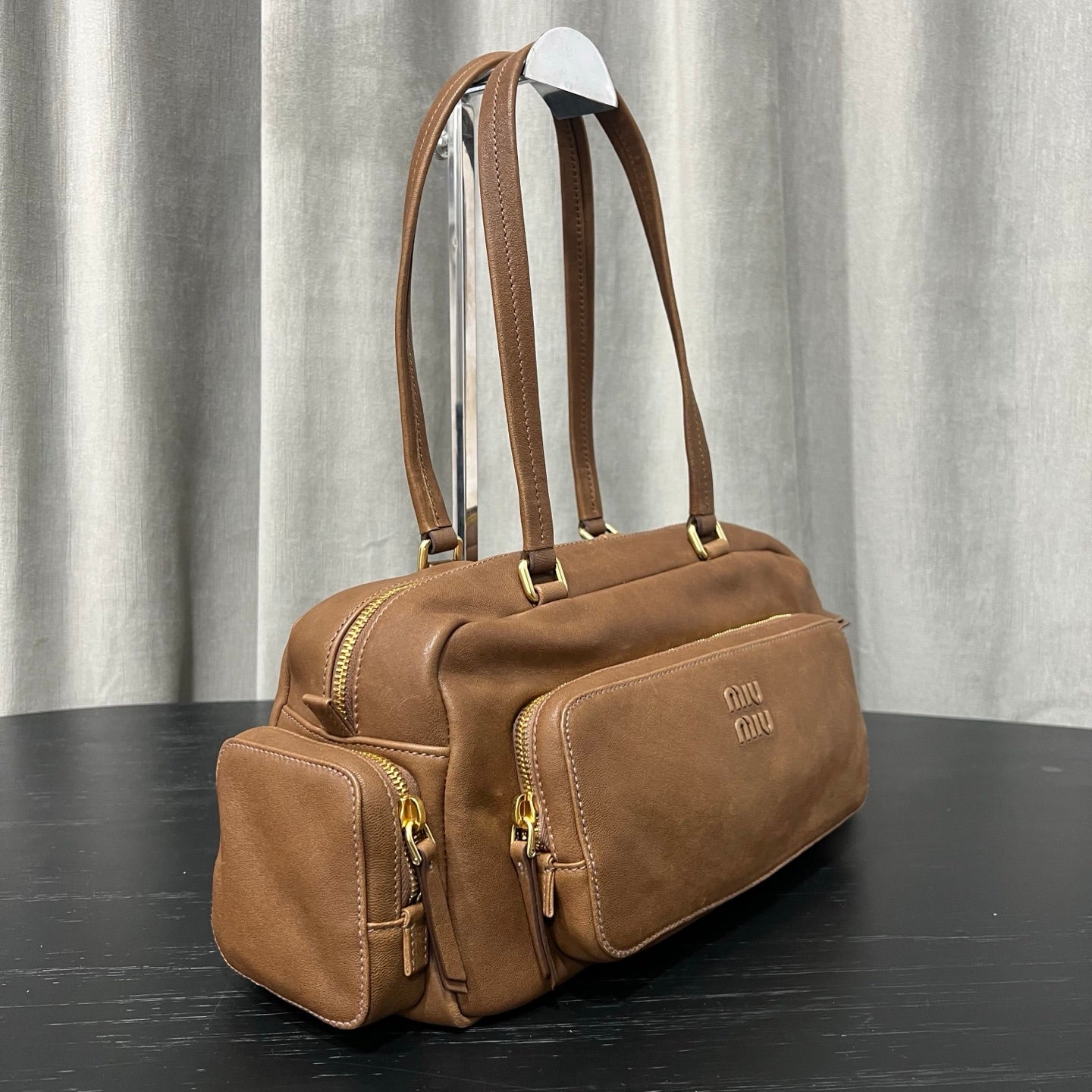 ＭＩ ＭＵ POCKET WASHED NAPPA LEATHER BAG OAK