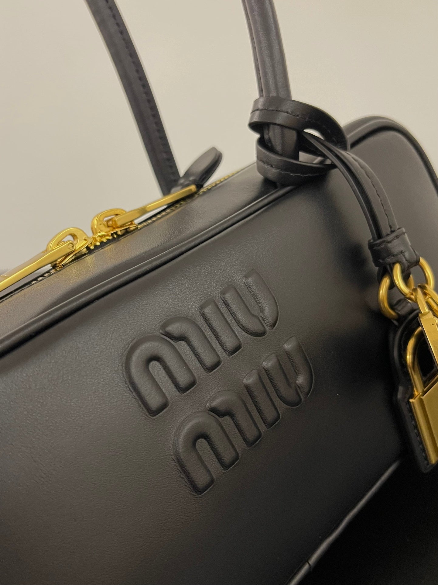 ＭＩ ＭＵ BEAU LEATHER BAG BLACK SMALL