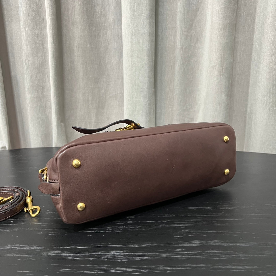 ＭＩ ＭＵ AVENTURE LEATHER TOTE BAG BROWN