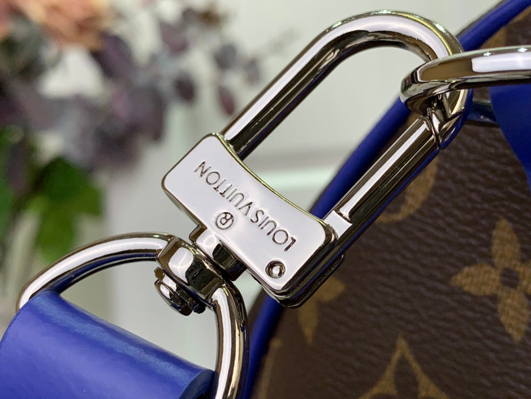 ＬＳ ＶＴＴＯＮ KEEPALL BANDOULIÈRE 50