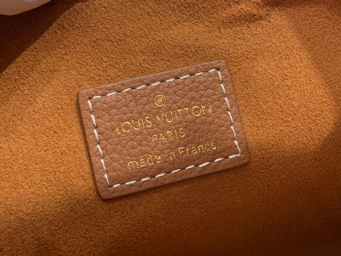 ＬＳ ＶＴＴＯＮ LOW KEY SHOULDER BLACK/BROWN/LIMESTONE GREY