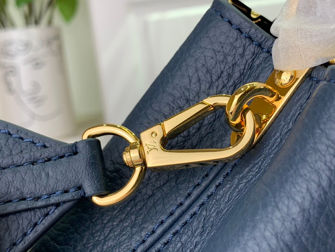 ＬＳ ＶＴＴＯＮ CAPUCINES MINI BAG