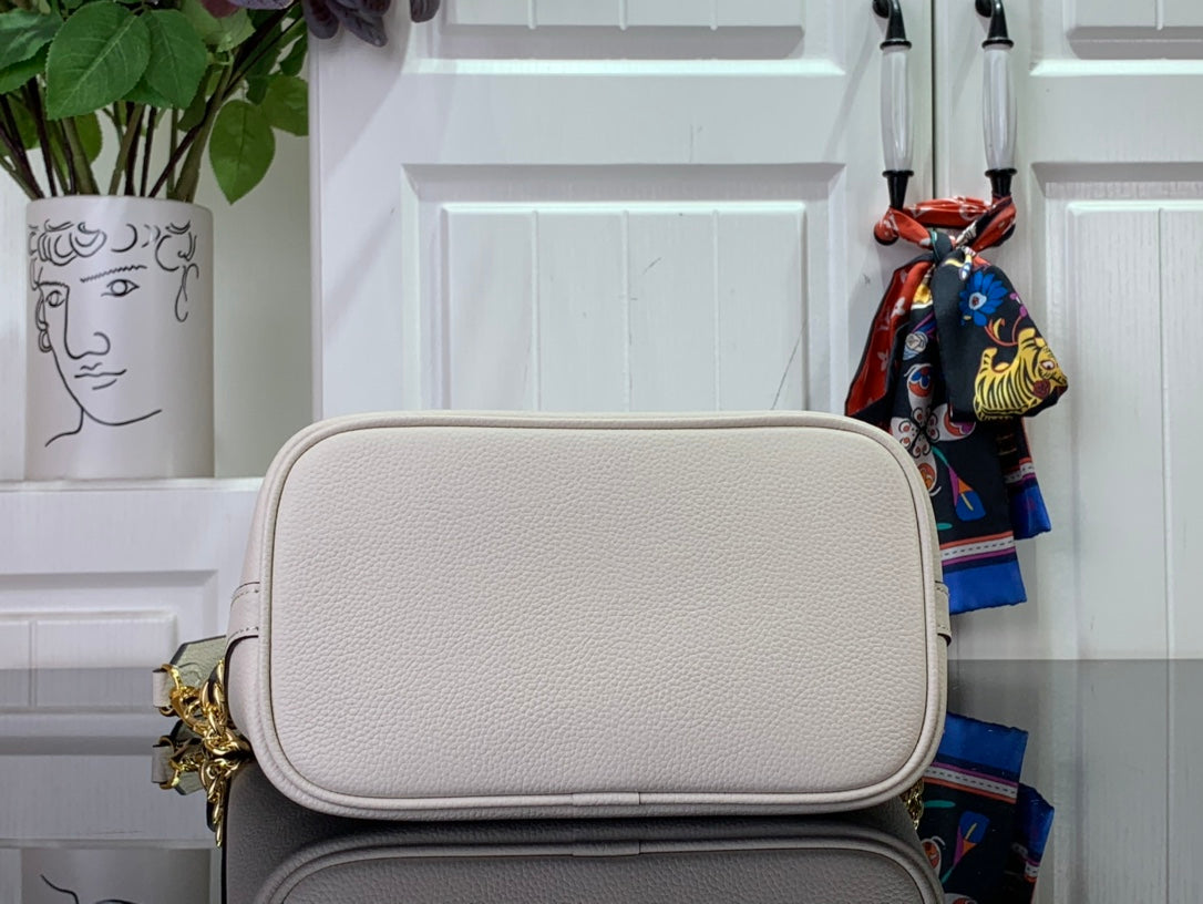 ＬＳ ＶＴＴＯＮ LOCK AND WALK WHITE