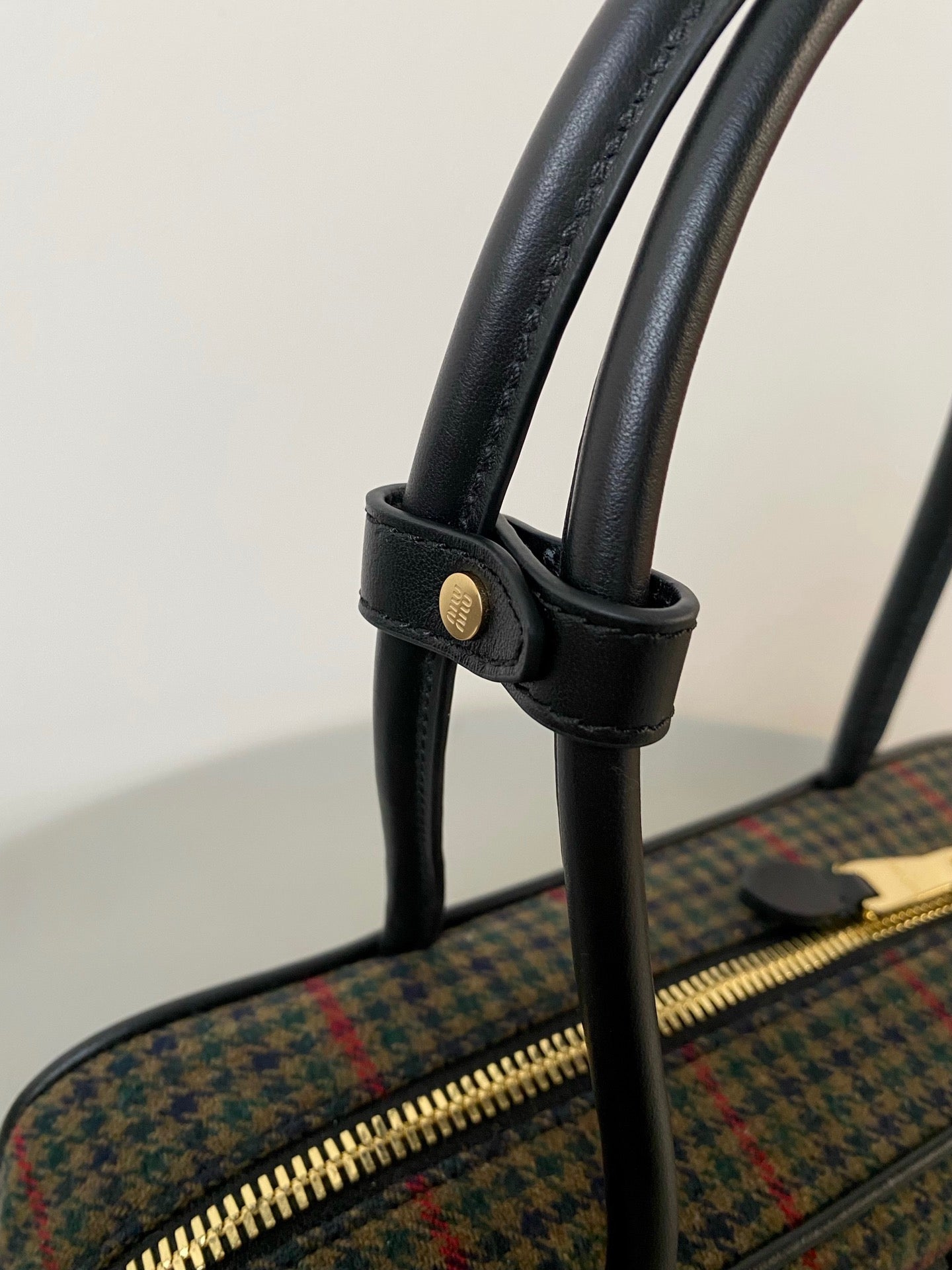 ＭＩ ＭＵ BEAU TARTAN TOP HANDLE BAG