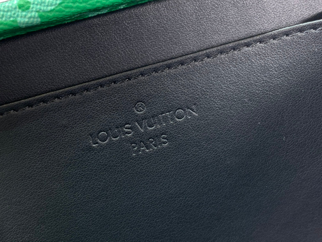 ＬＳ ＶＴＴＯＮ  CLUTCH BOX WHITE/BLUE/GREEN