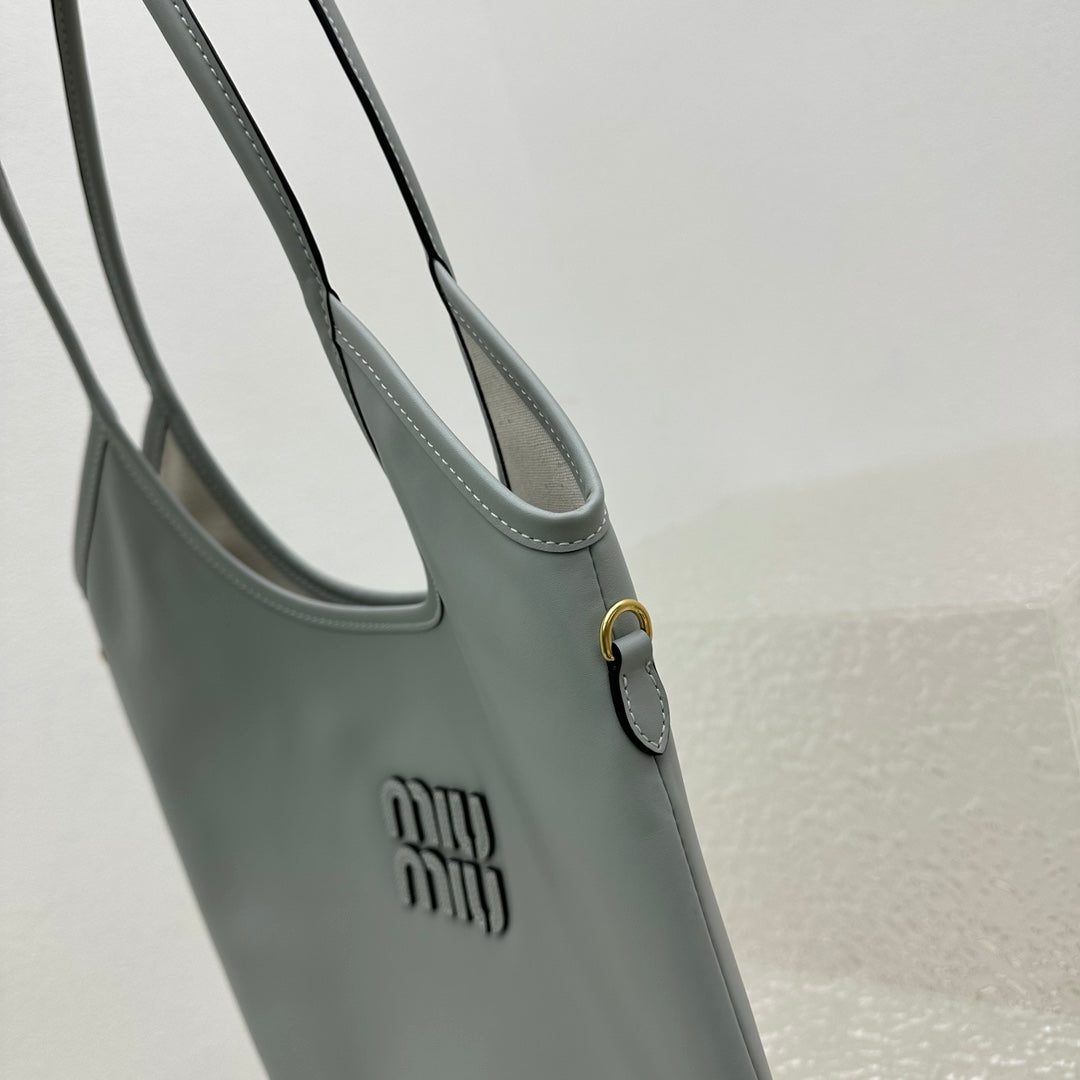 ＭＩ ＭＵ IVY LEATHER BAG CORNFLOWER