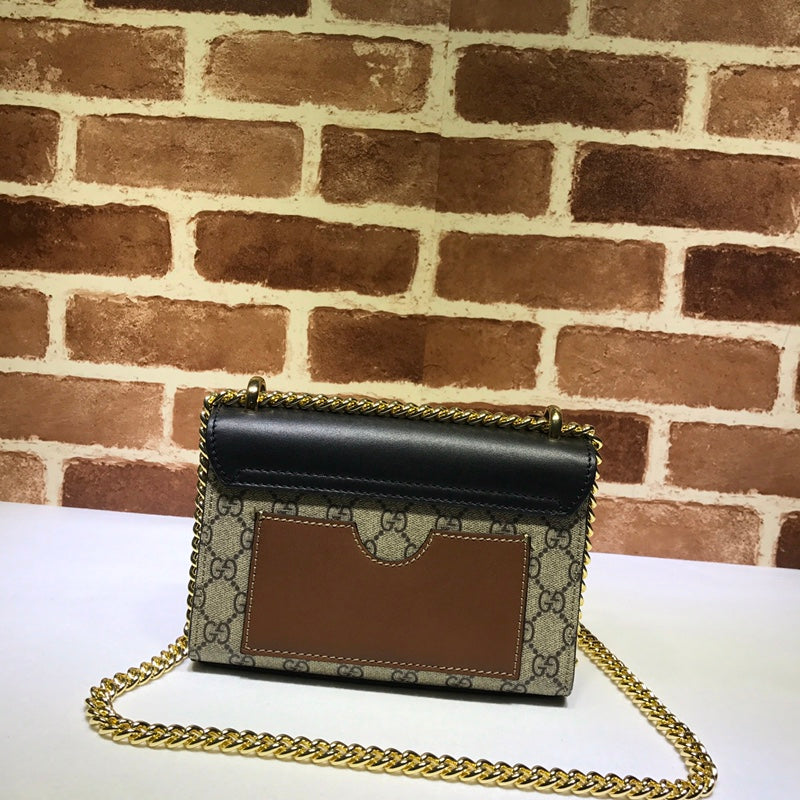 ＧＣＣＩPADLOCK SMALL SHOULDER BAG BLACK