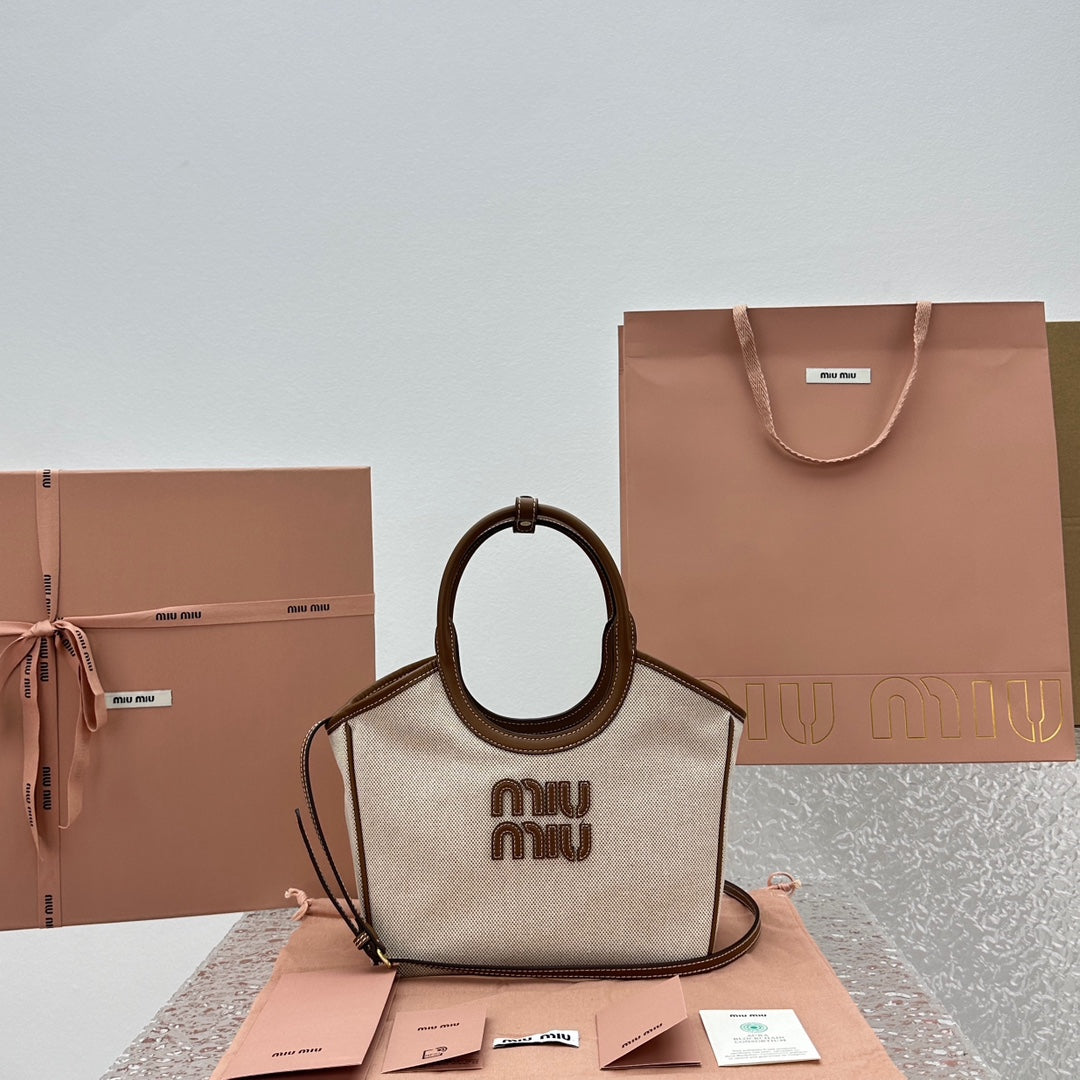 ＭＩ ＭＵ IVY CANVAS AND LEATHER TOTE BAG BEIGE/BRANDY