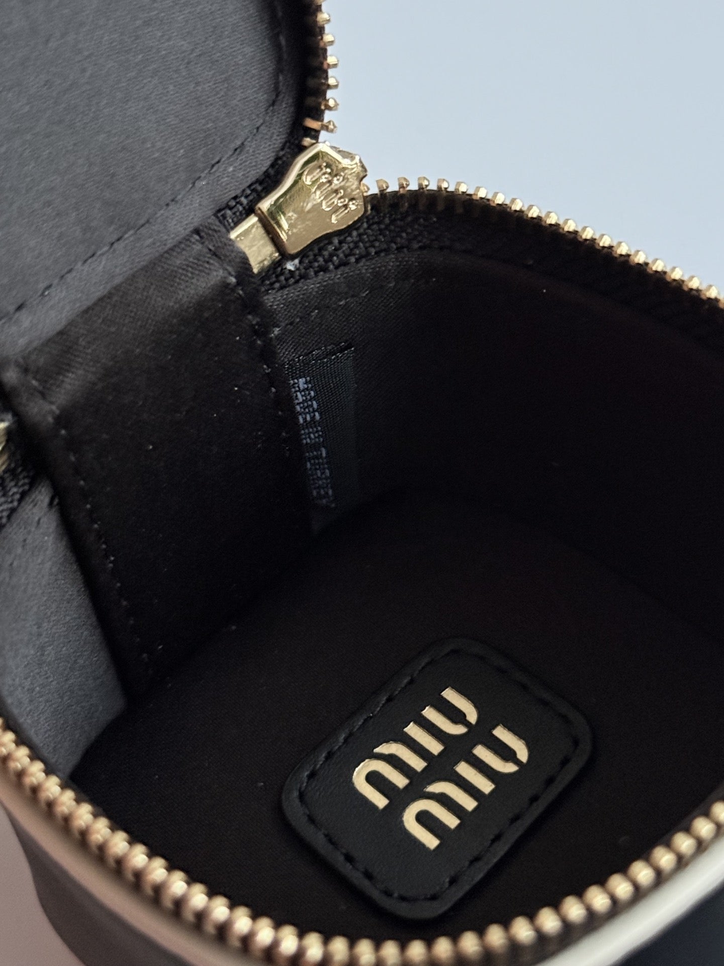 ＭＩ ＭＵ TRICK KEYRING BLACK