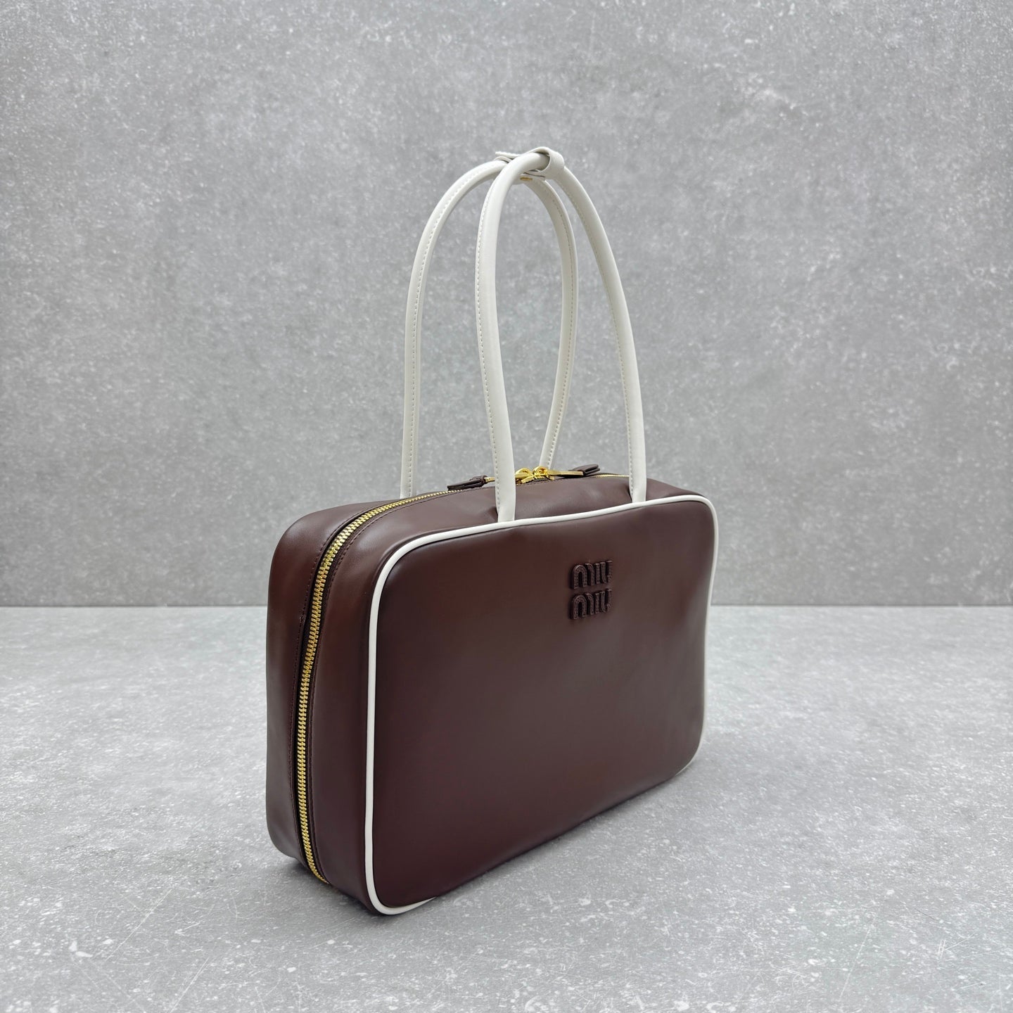 ＭＩ ＭＵ MATELASSÉ NAPPA LEATHER BAG DARK BROWN