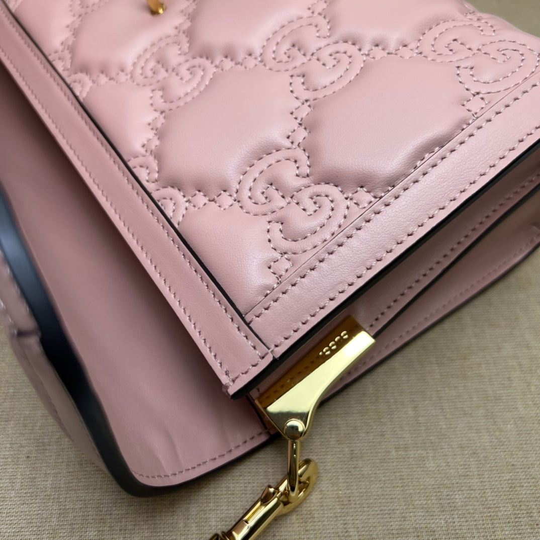 ＧＣＣＩGG MATELASSE BAG PINK