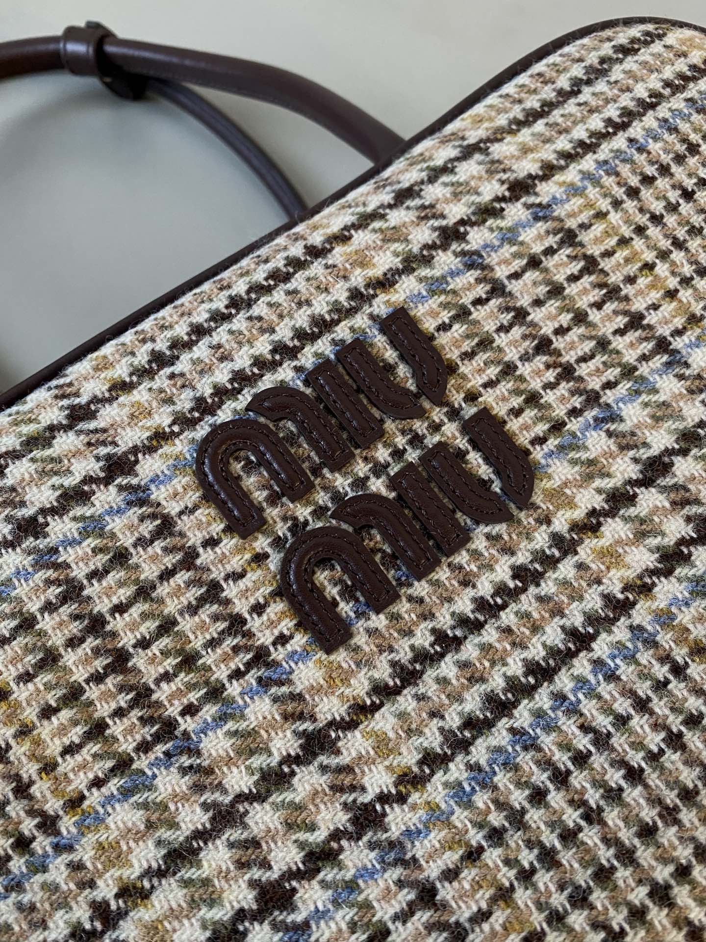 ＭＩ ＭＵ BEAU TARTAN TOP HANDLE BAG