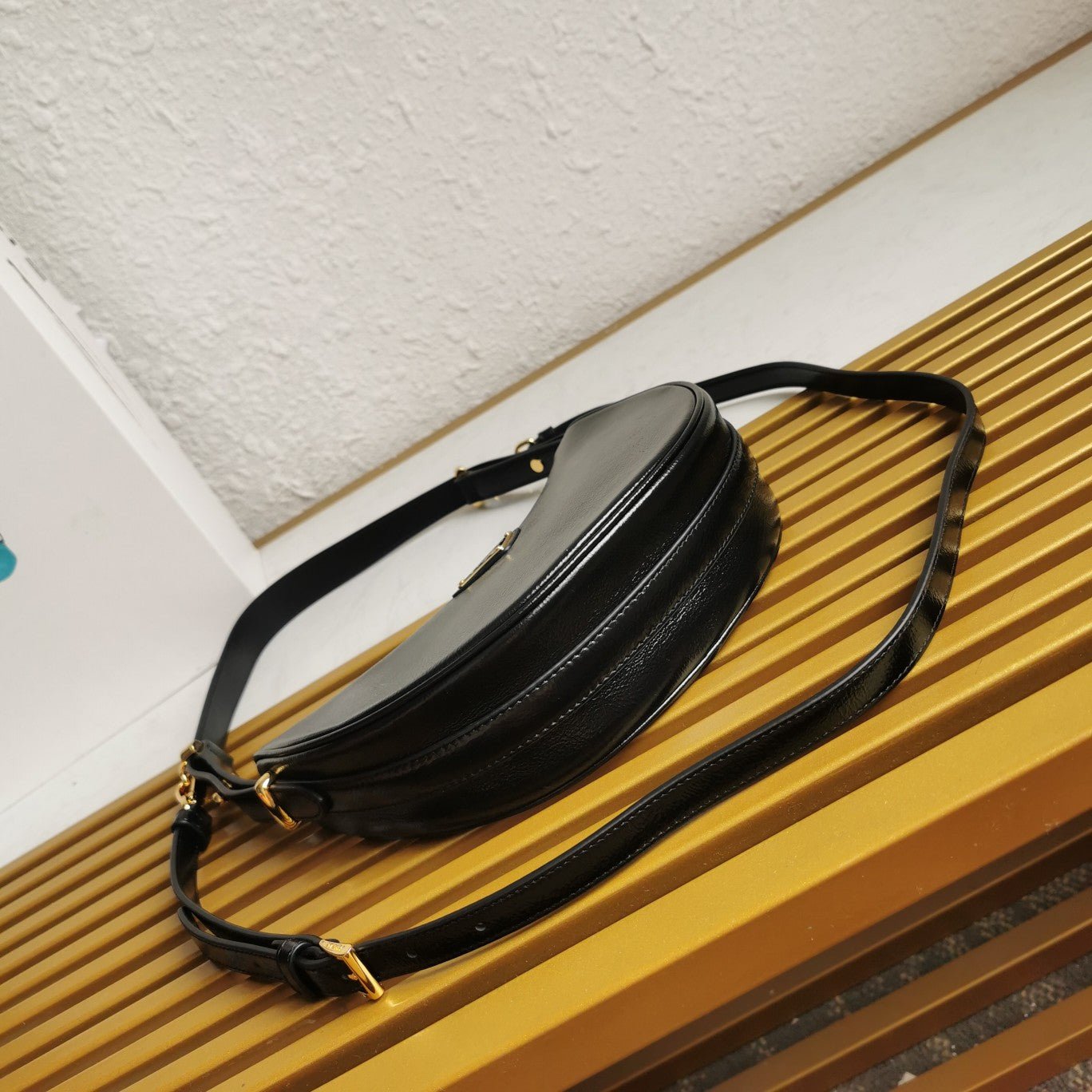 ＰＲＤＡ ARQUÉ SMALL LEATHER SHOULDER BAG