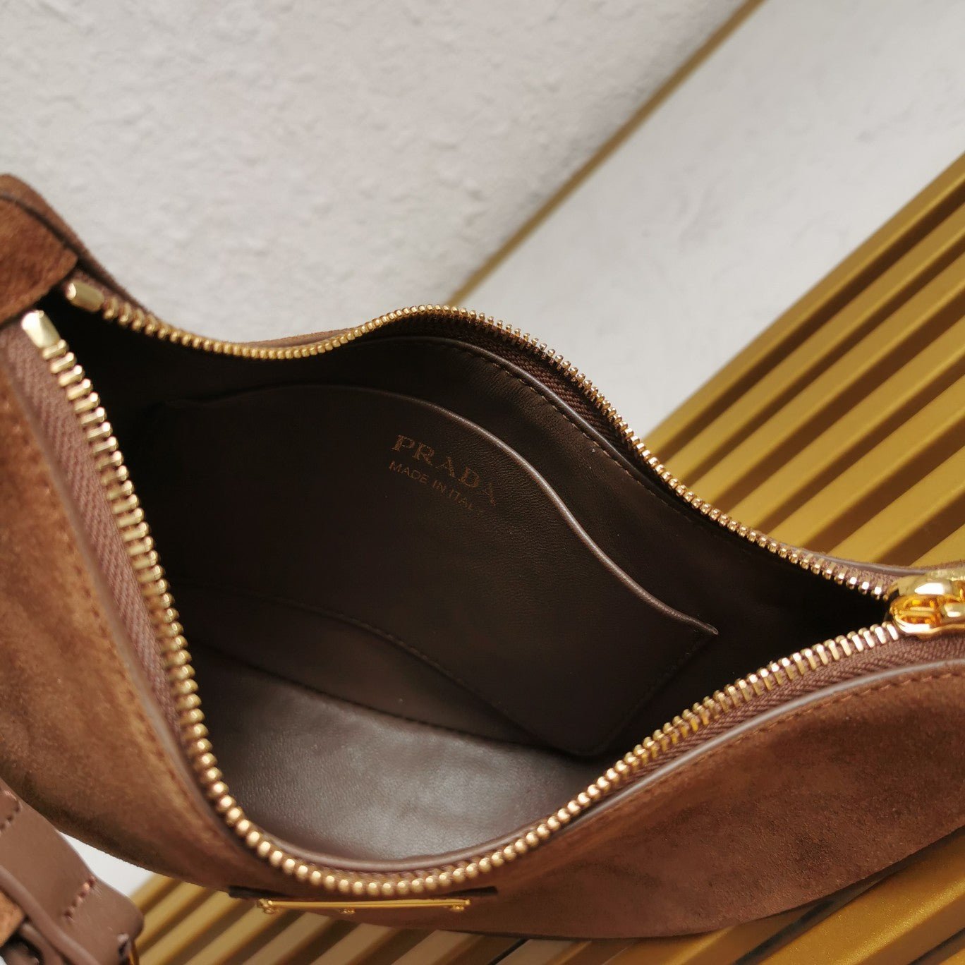 ＰＲＤＡ ARQUÉ SUEDE SHOULDER BAG